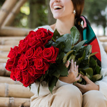 24 Luxury Long Stem Roses [Groupon Exclusive]
